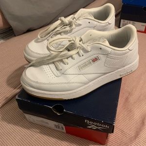 White Reebok Sneakers 7.5 Women's LIKE NEW